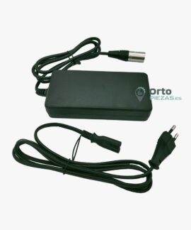 Cargador bateria litio 24V 2Ah conector XLr